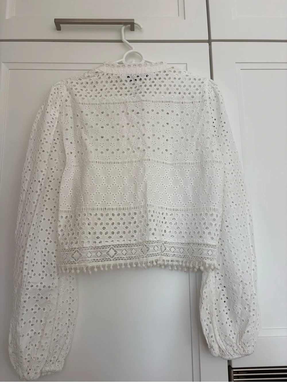 Zara White Eyelet Lace Button-Front Blouse